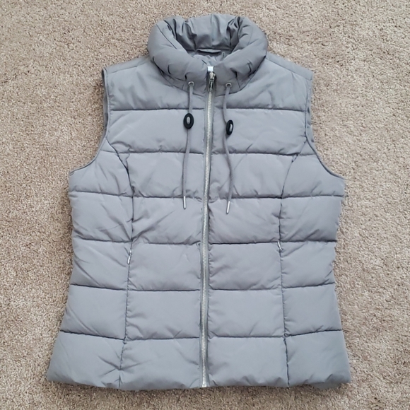 Calvin Klein Jackets & Blazers - Calvin Klein puffer vest